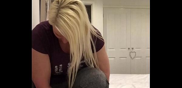  Getting changed with Sophie James big booty problems - TheXXXcam.com